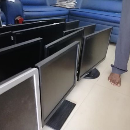 MONITER LCD 17 HP-USED