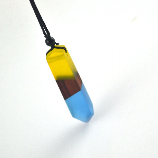 Fashionable Wood Resin Necklace Pendant