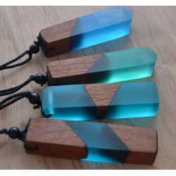 Fashionable Wood Resin Necklace Pendant