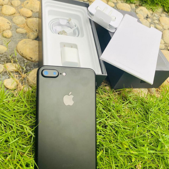 i phone 7 plus  128gb