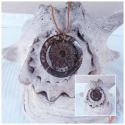 Jewelry - Code Necklace made coconut shell in Very excellent export quality condition. 3rd Part