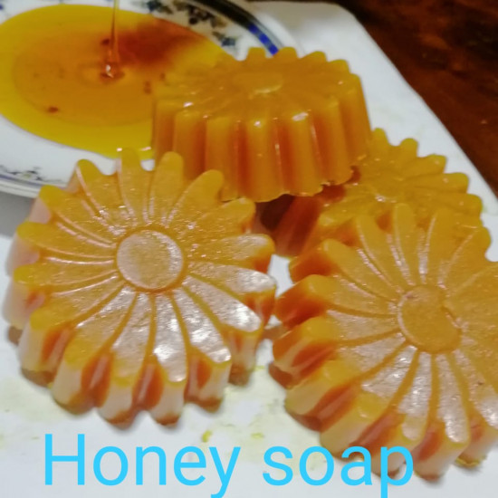 HONEY BEAUTY SOAP ( HERBEL & NATURAL ) HONEY BEAUTY SOAP ( HERBEL & NATURAL )
