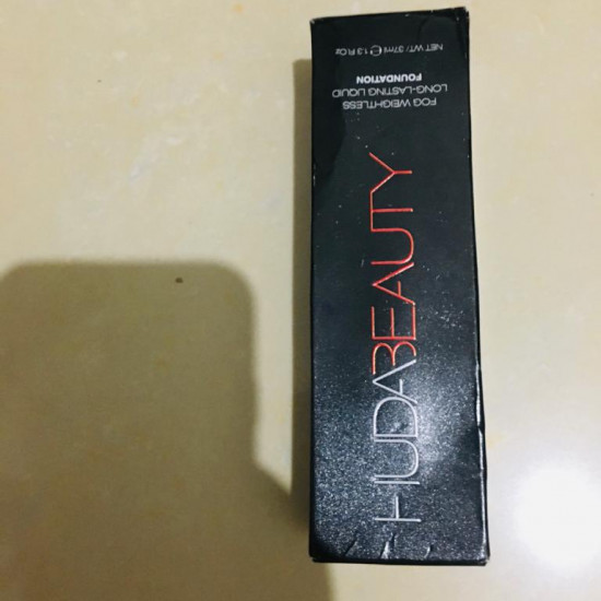 HUDABEAUTY liquid foundation HUDABEAUTY liquid foundation