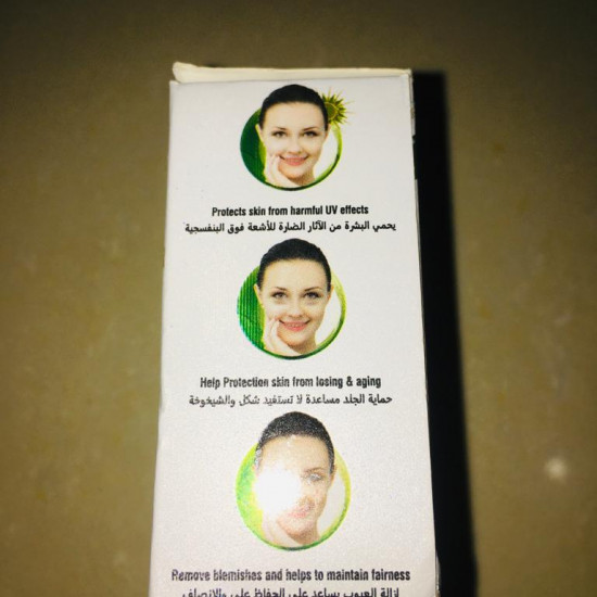 Fresh and white facial wash.