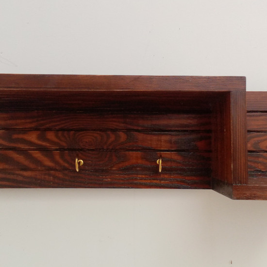Wooden Wall Decorative Shelf With Key Hooks. Wooden Wall Decorative Shelf With Key Hooks.