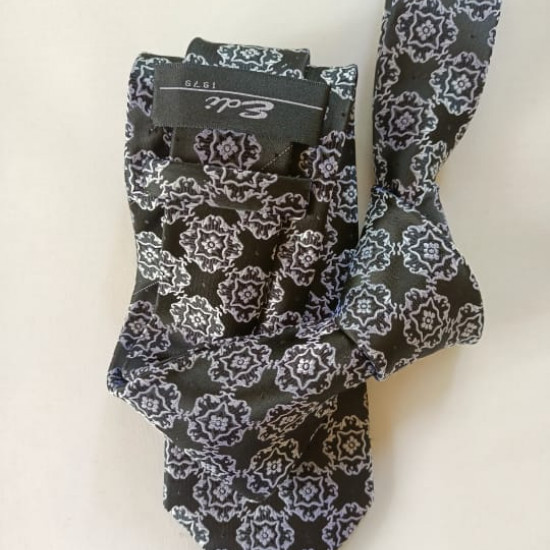 Edi Tie - Branded Edition/Ruwantha Tie Edi Tie - Branded Edition/Ruwantha Tie