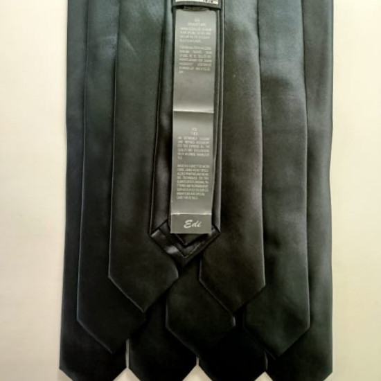 Edi Tie - Branded Edition/Ruwantha Tie Edi Tie - Branded Edition/Ruwantha Tie