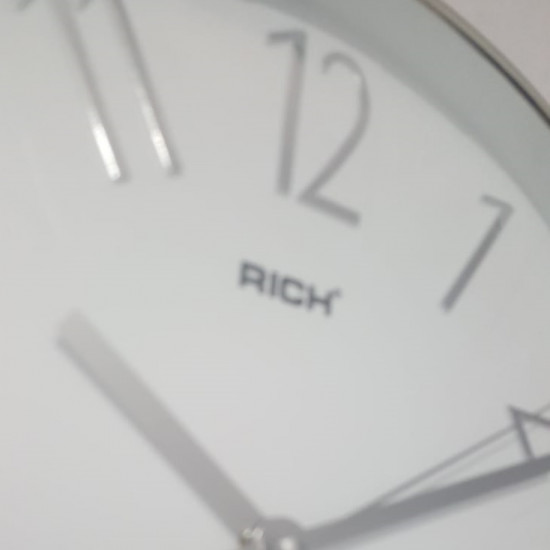 MODERN WALL CLOCK