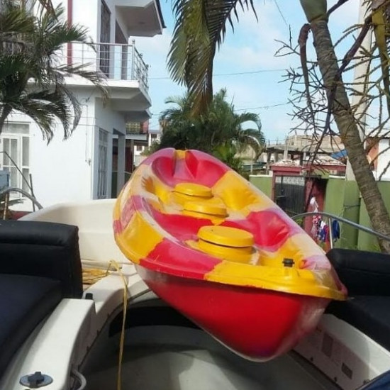 Kayak boats