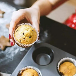 6pcs -Non-Stick Metal Cup Cake Tray