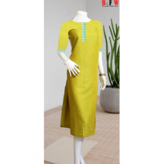 Women Green bordered Straight kurtis