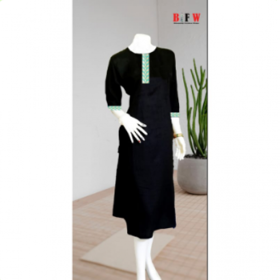 Women Green bordered Straight kurtis