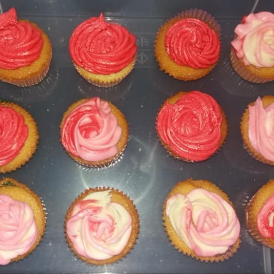Vanilla Cup Cakes Vanilla Cup Cakes