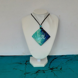 Necklace (Coconut Shell)/Fabricated Women