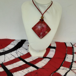 Necklace (Coconut Shell)/Fabricated Women
