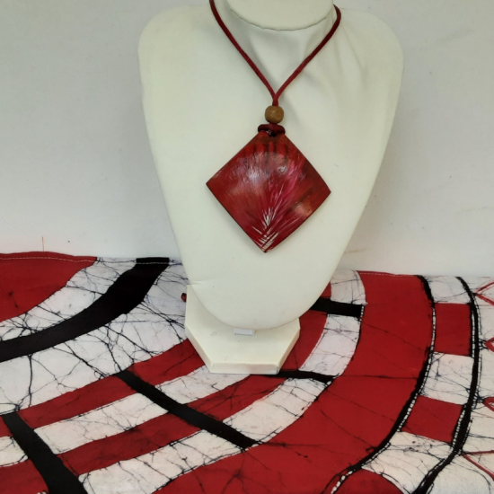 Necklace (Coconut Shell)/Fabricated Women