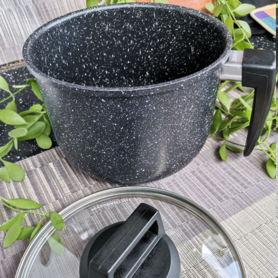 Non-stick sause pan with glass lid 22CM/Kavi Store