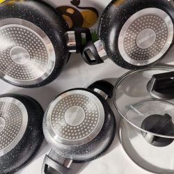 Non-stick Cookware set with glass lid/Kavi Store