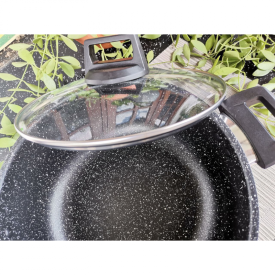 Non-stick Casserole with glass lid 24CM/Kavi Store