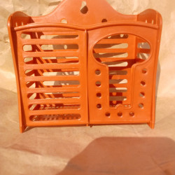 Kitchen cutlery holder