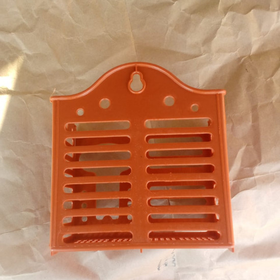 Kitchen cutlery holder